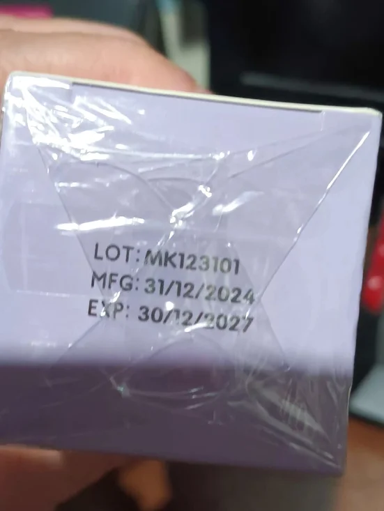 Dimot A-SPARKLE Lift &Firm Arm Cream - Picture 5 of 5